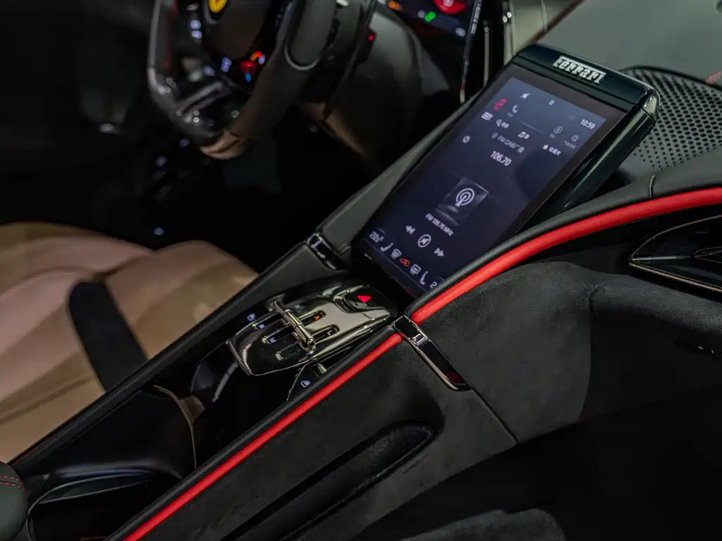 Ferrari Roma 2020 3.9T V8