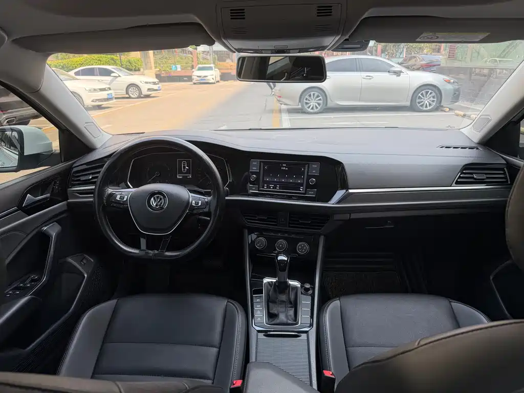 Volkswagen Sagitar - фото 15