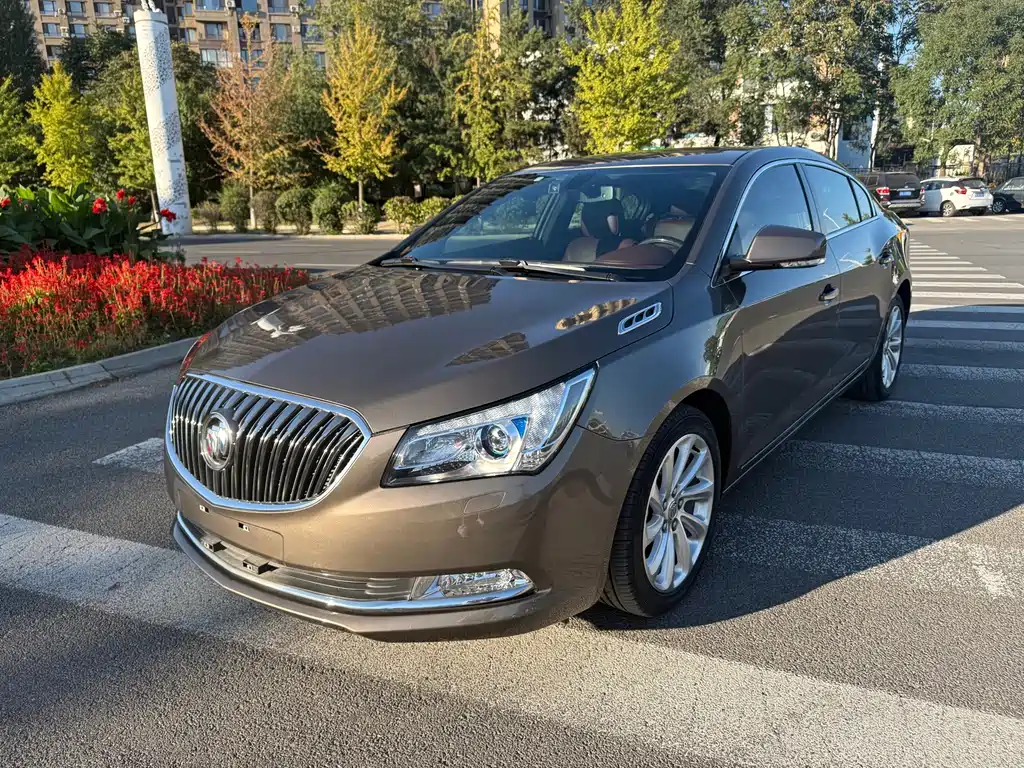 Buick LaCrosse — миниатюра 3