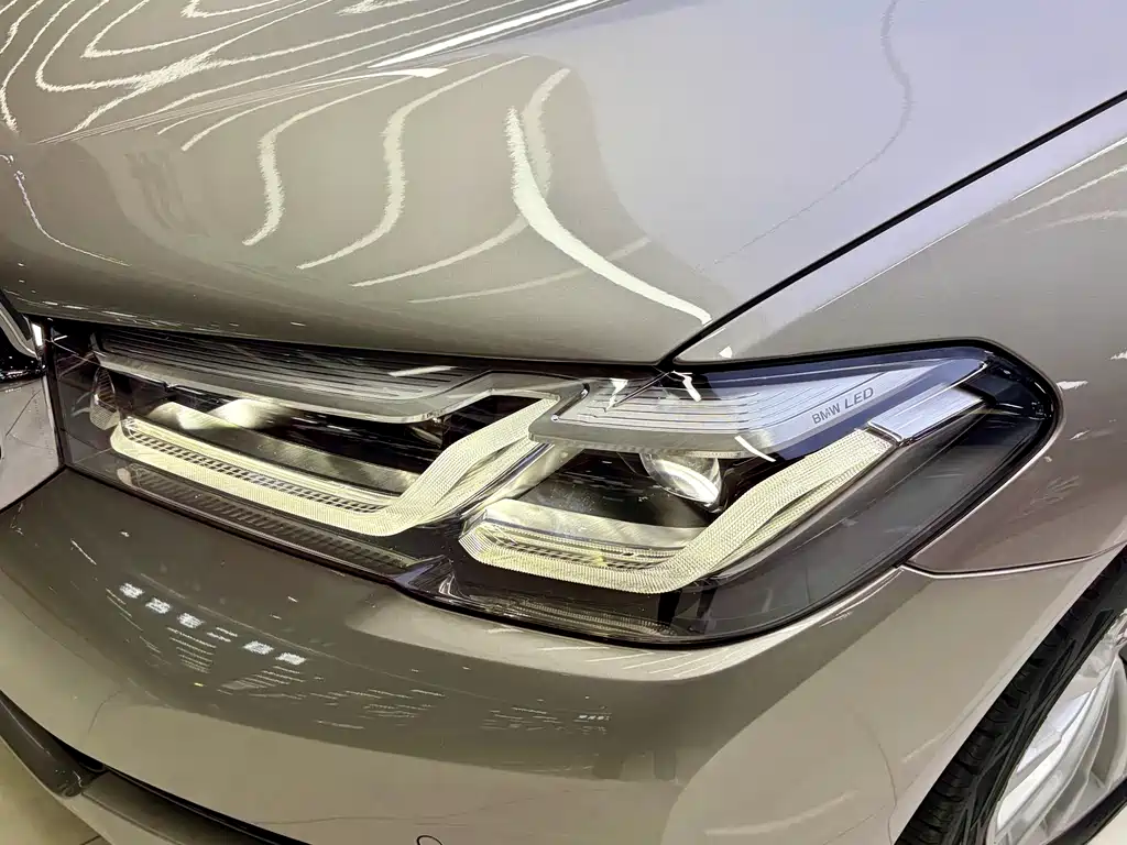 BMW 5 Series 5 2021 535Le Luxury