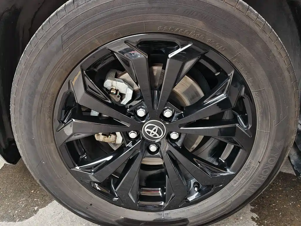 TOYOTA RAV4 RONGFANG