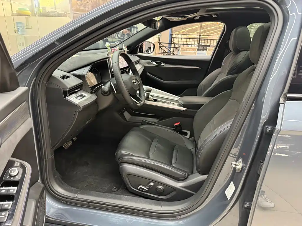 GEELY AUTOMOBILE XINGRUI