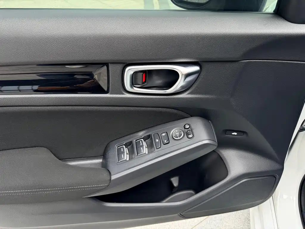 Honda Civic — миниатюра 6