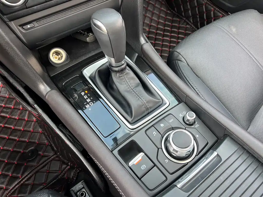Mazda 3 Axela — миниатюра 16