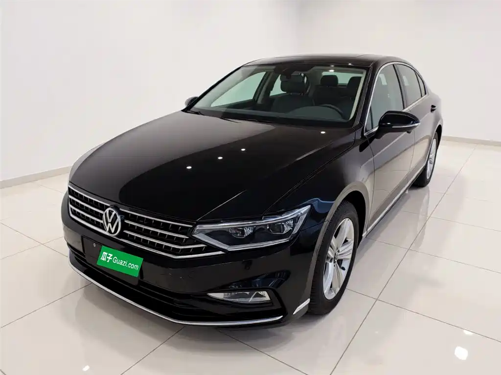 Volkswagen Magotan 2025