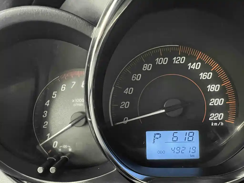 TOYOTA YARIS L ZHIXUAN