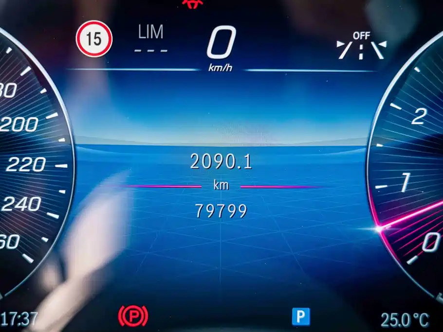 Mercedes-Benz S-Class — миниатюра 10