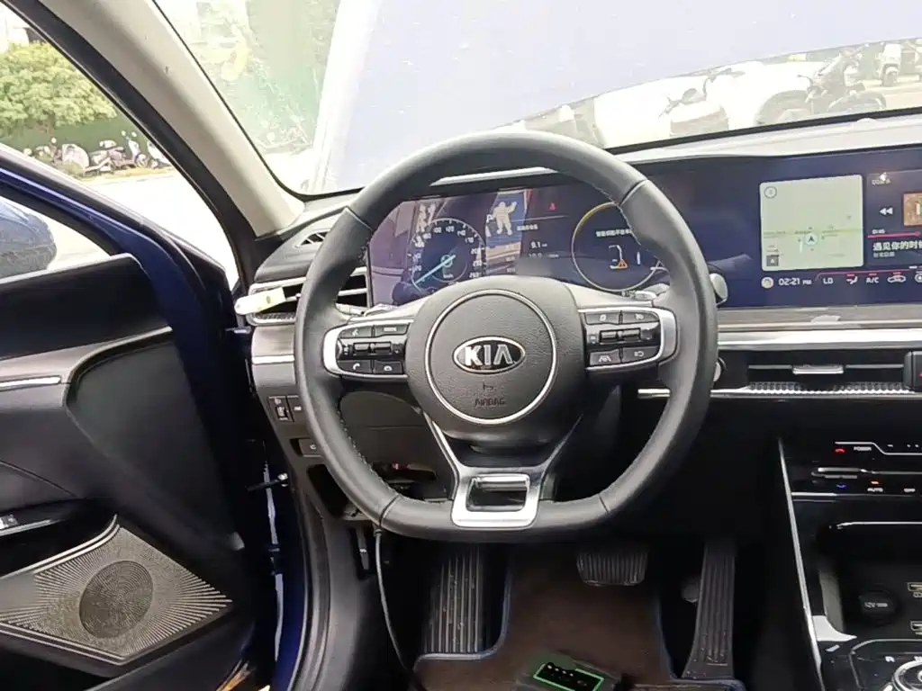 Kia K5 — миниатюра 11
