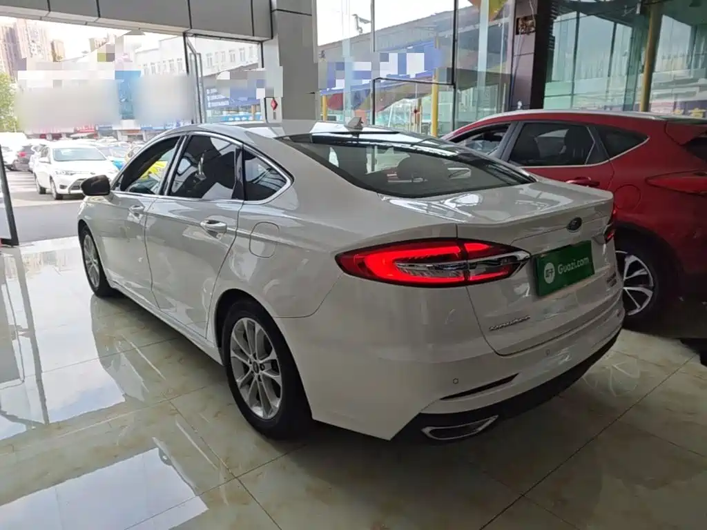 Ford Mondeo — миниатюра 5