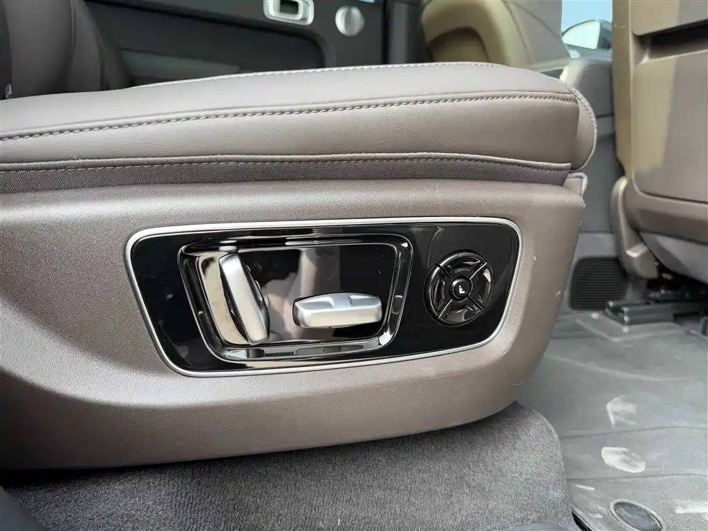 Li Auto Li L9 — миниатюра 11