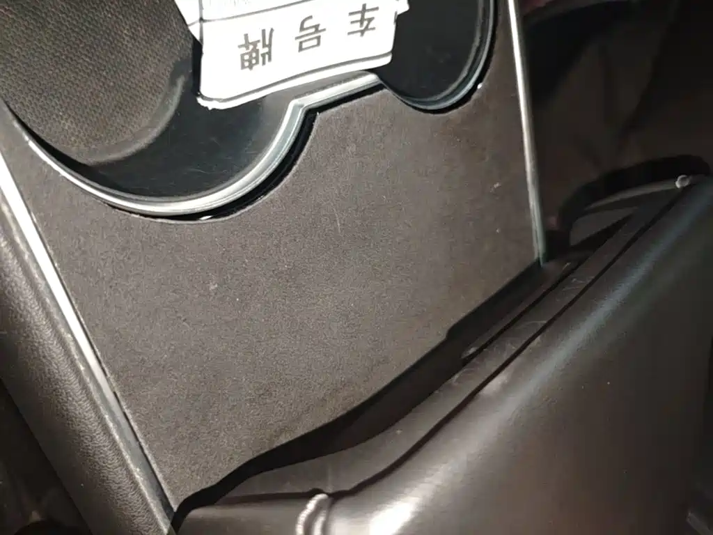 Tesla Model 3 — миниатюра 9