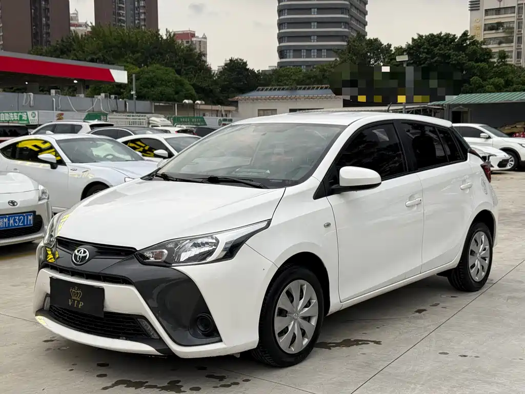 Toyota Yaris L