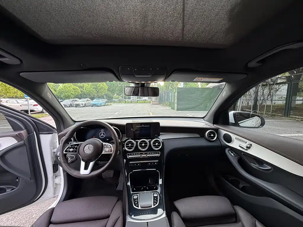 Mercedes-Benz GLC 2021 GLC 260 L 4MATIC