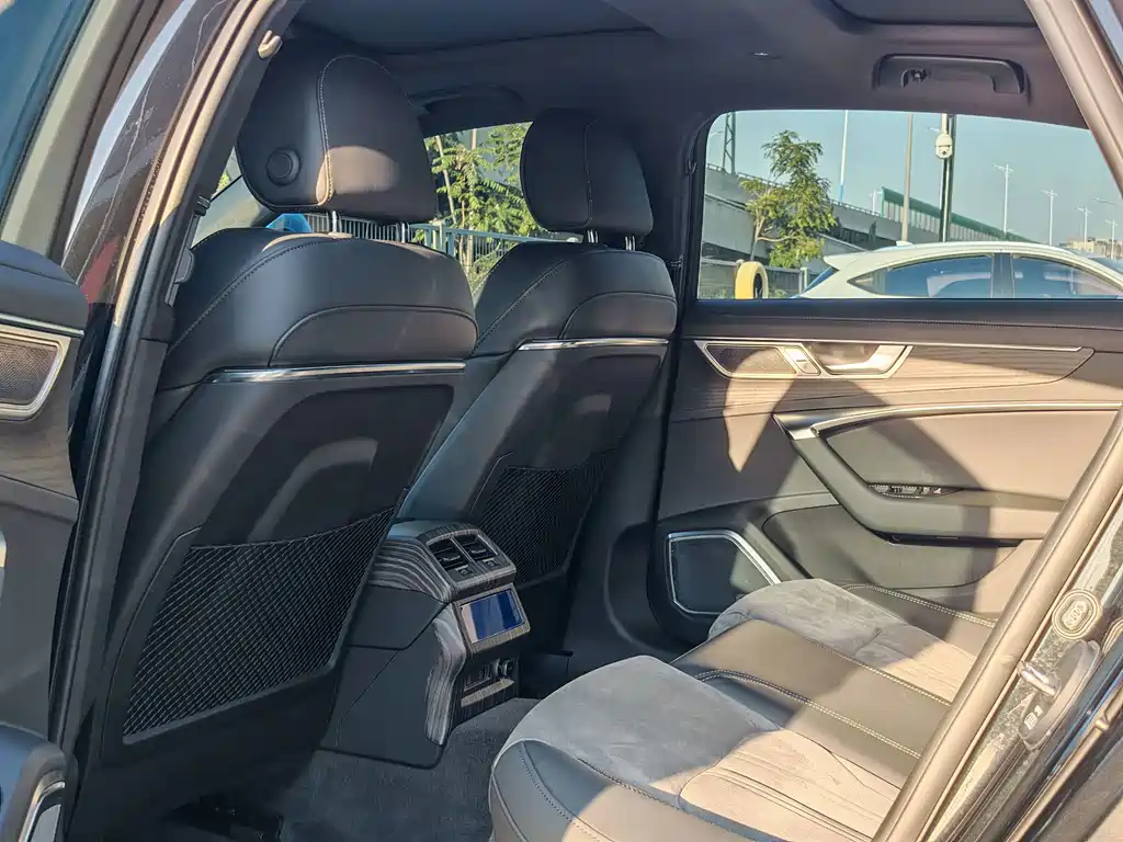 Audi A6L — миниатюра 8