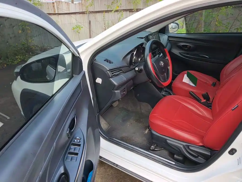 Toyota Yaris L — миниатюра 16
