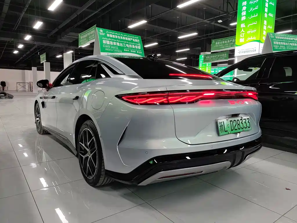 BYD Han L 2025 EV Flagship