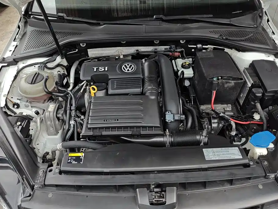 Volkswagen Golf — миниатюра 10