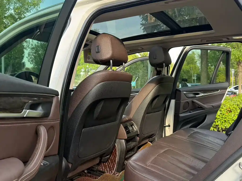BMW X5 (Import) — миниатюра 6