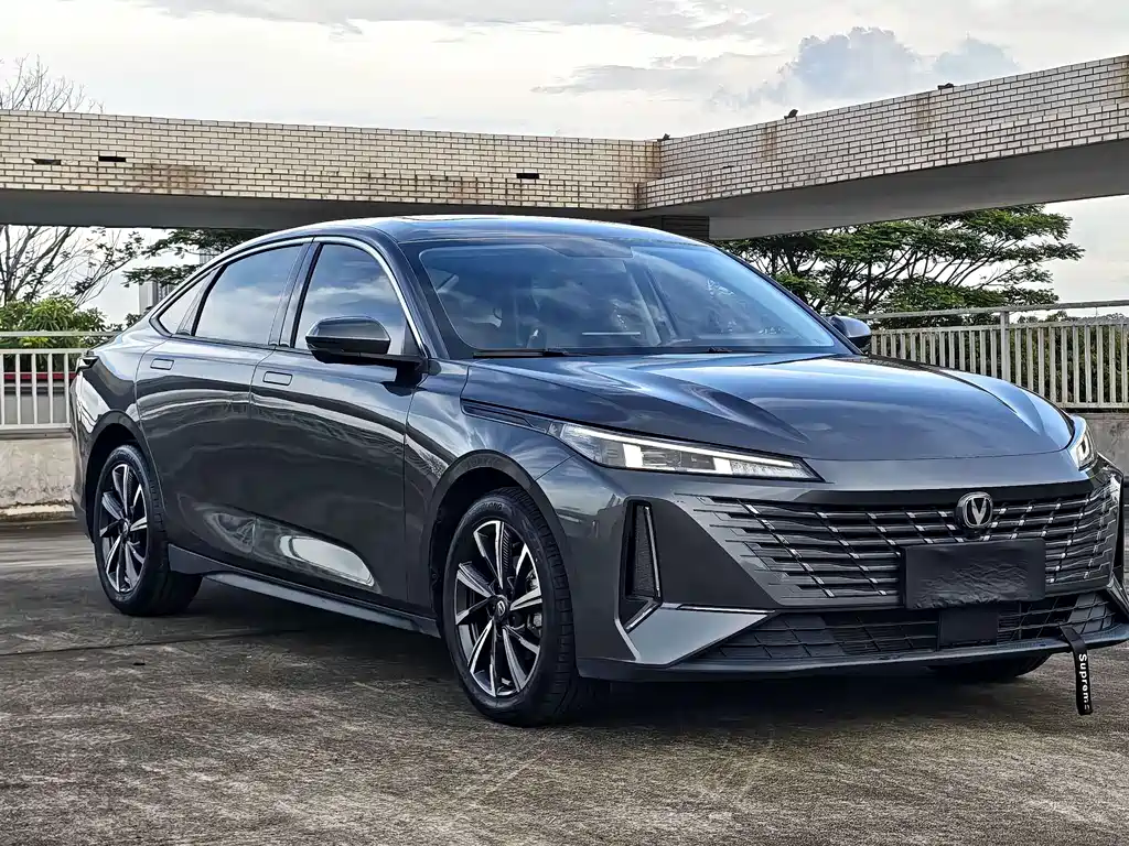 Changan Eado — миниатюра 3
