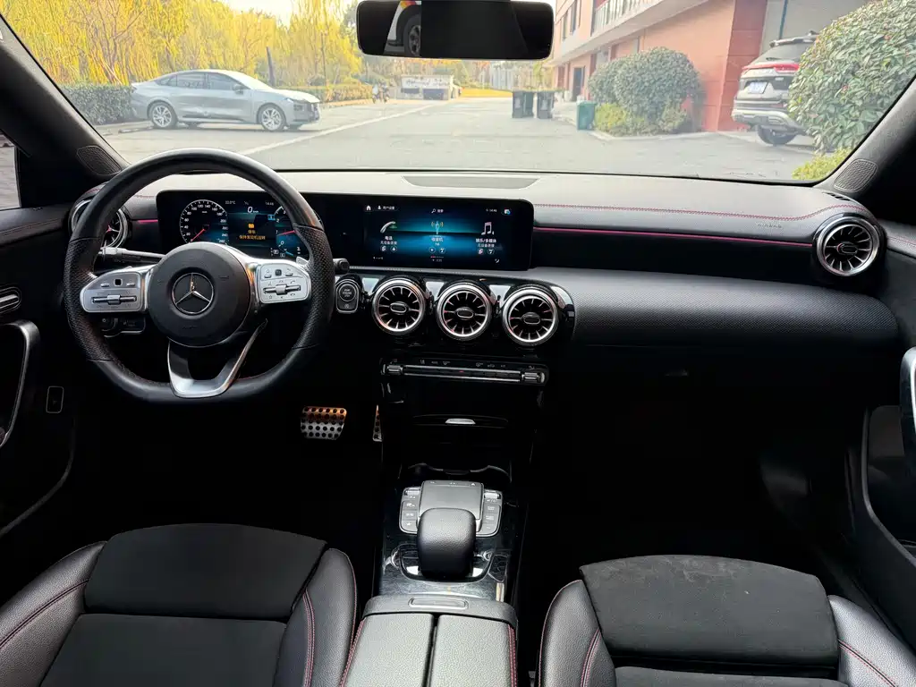 Mercedes-Benz CLA (Import) — миниатюра 6