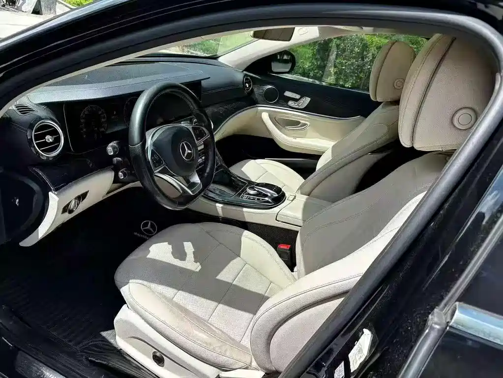 Mercedes-Benz E-Class — миниатюра 2