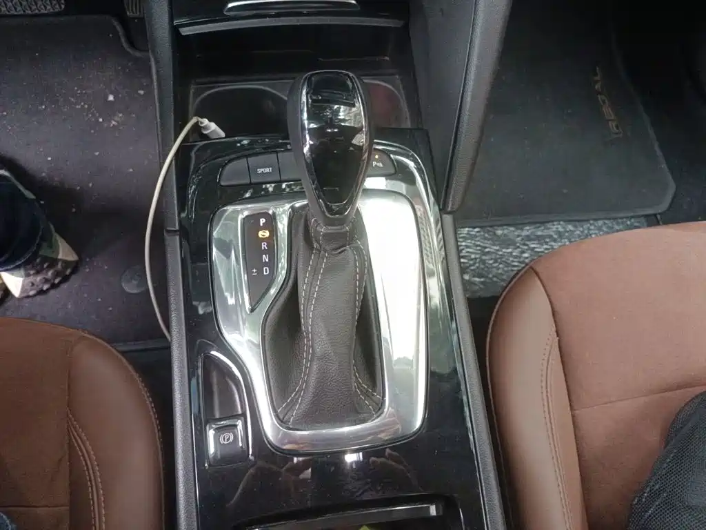 Buick Regal — миниатюра 7