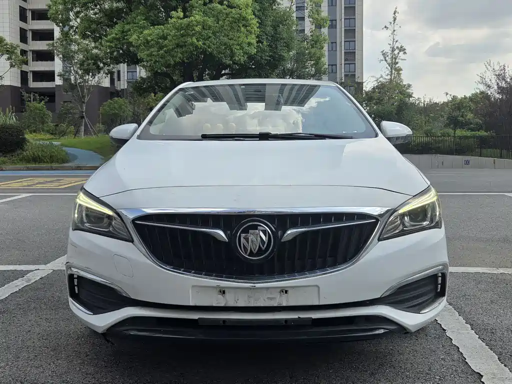 Buick Verano — миниатюра 2