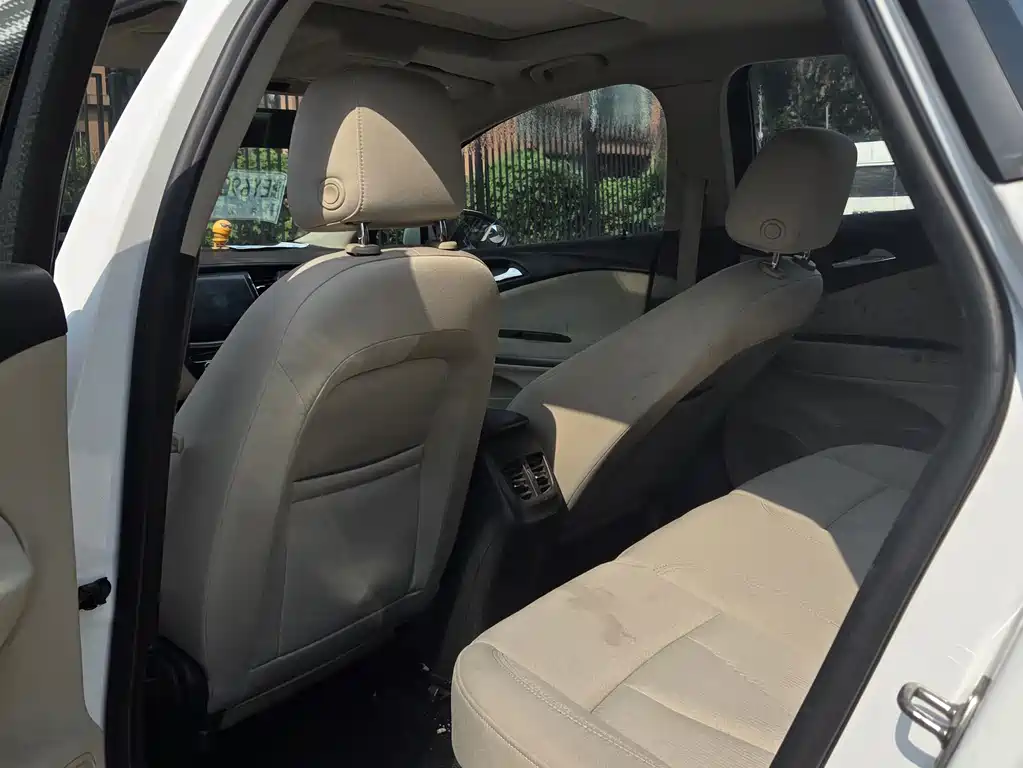 Buick Verano — миниатюра 6