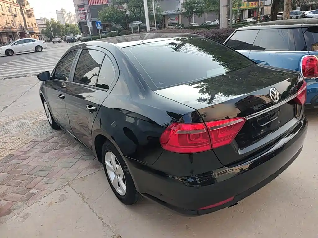 Volkswagen Lavida — миниатюра 5