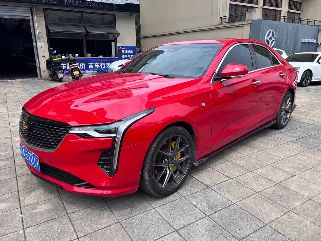 Cadillac CT4 2022