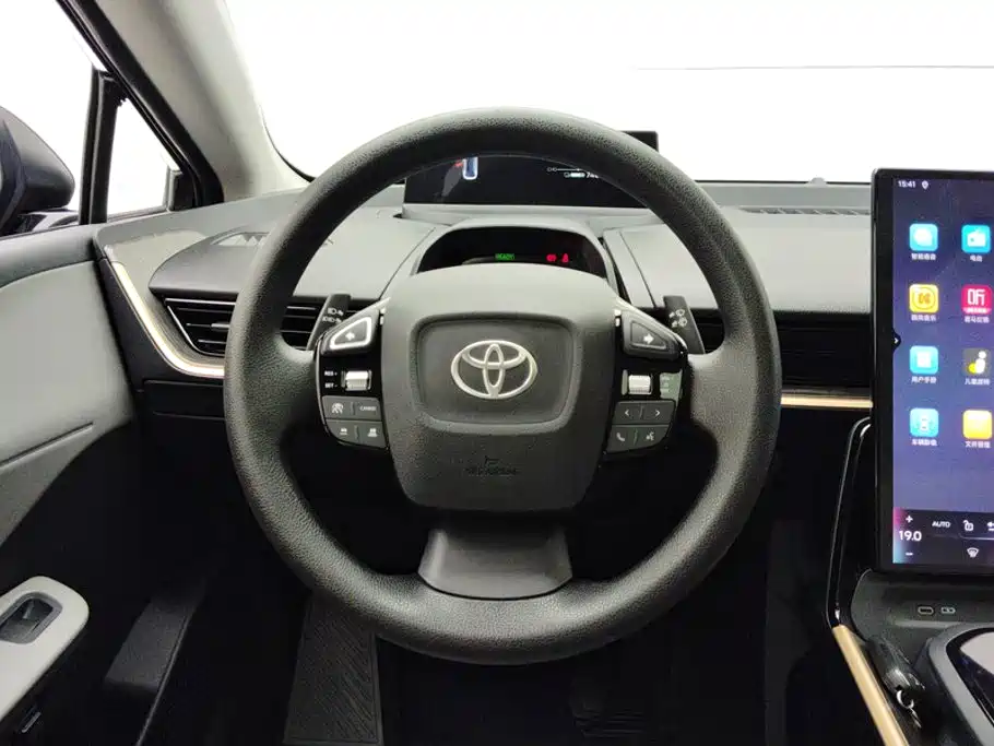 Toyota bZ3 — миниатюра 15