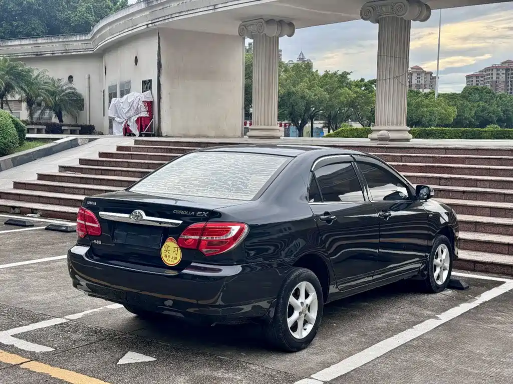 Toyota Corolla — миниатюра 12