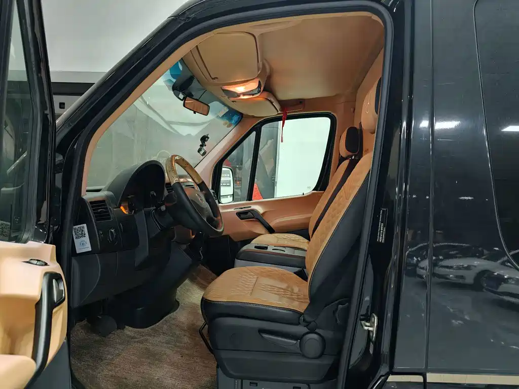 Mercedes-Benz Sprinter — миниатюра 9
