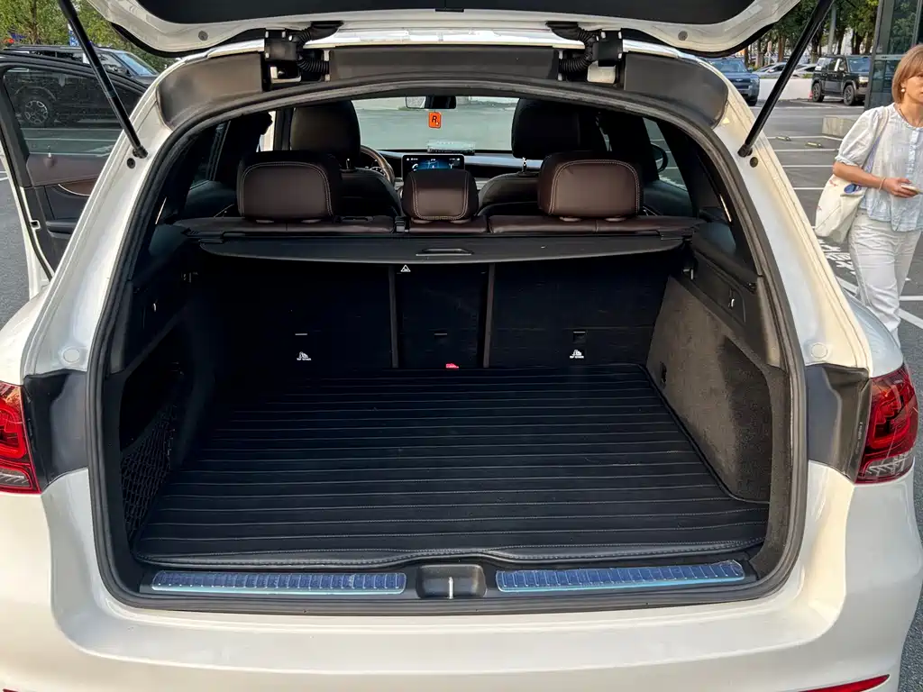 Mercedes-Benz GLC — миниатюра 12