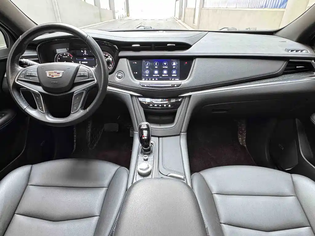 Cadillac XT5 2022 2.0T Luxury