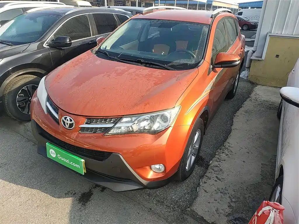 Toyota RAV4 2014