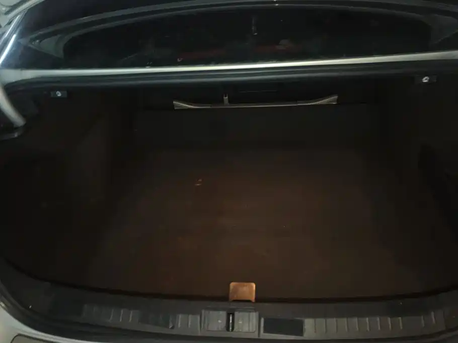 Volkswagen Magotan — миниатюра 4