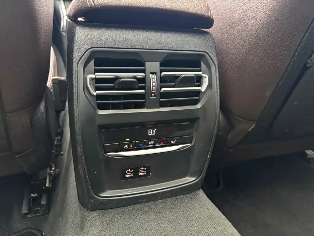 BMW 3 Series — миниатюра 13