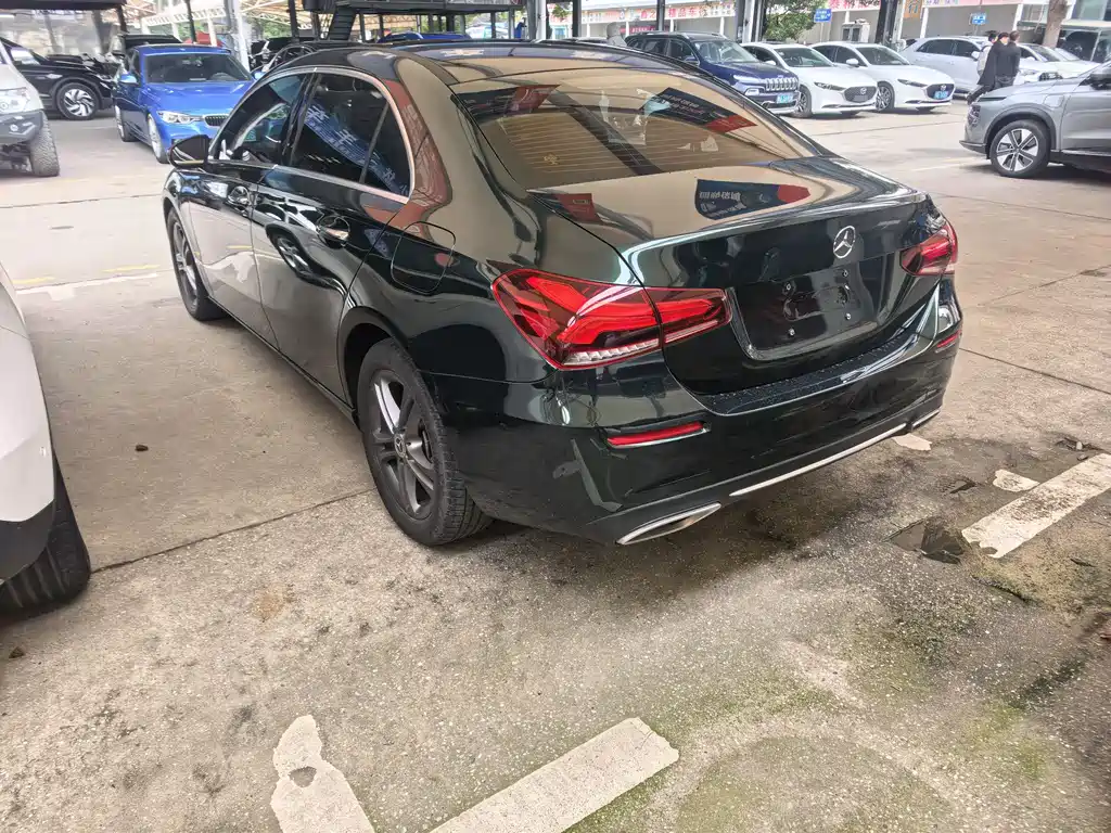 MERCEDES-BENZ A CLASS