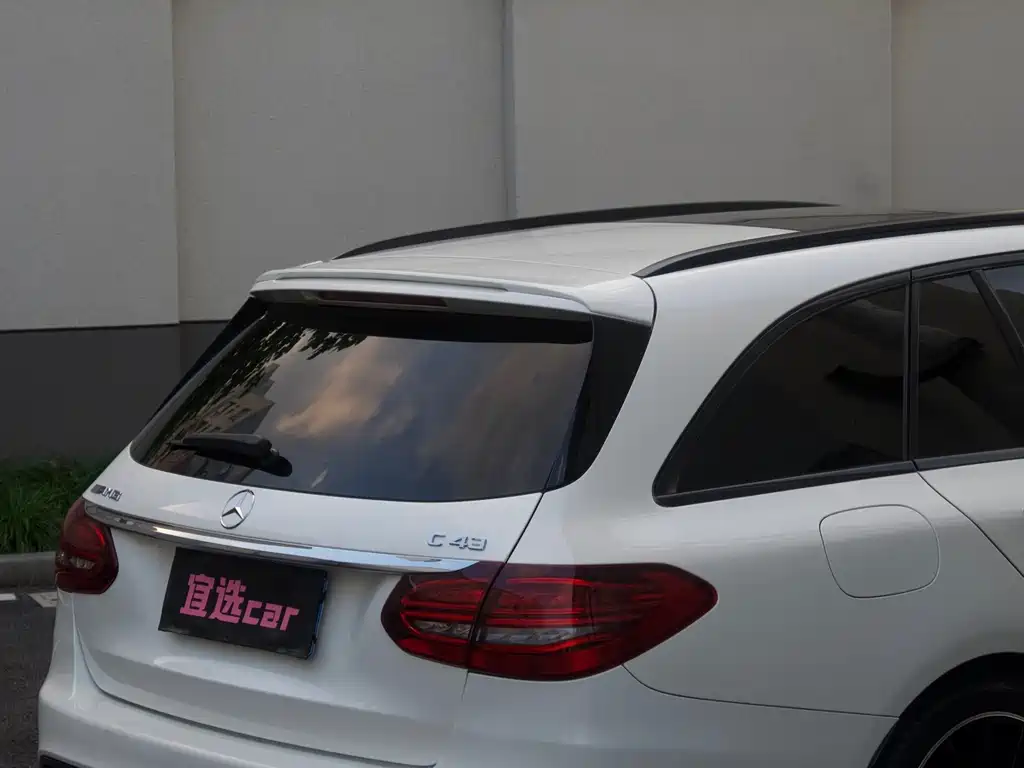 Mercedes-Benz C-Class AMG — миниатюра 6