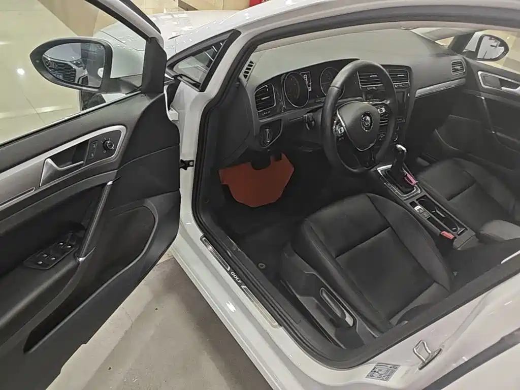 Volkswagen Golf — миниатюра 16