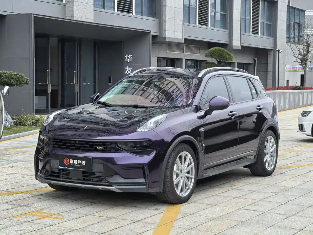 Lynk & Co 01 2022