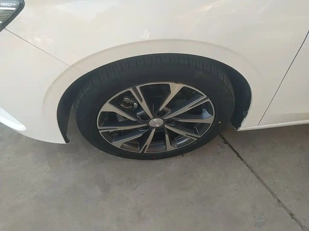 Geely Emgrand — миниатюра 23