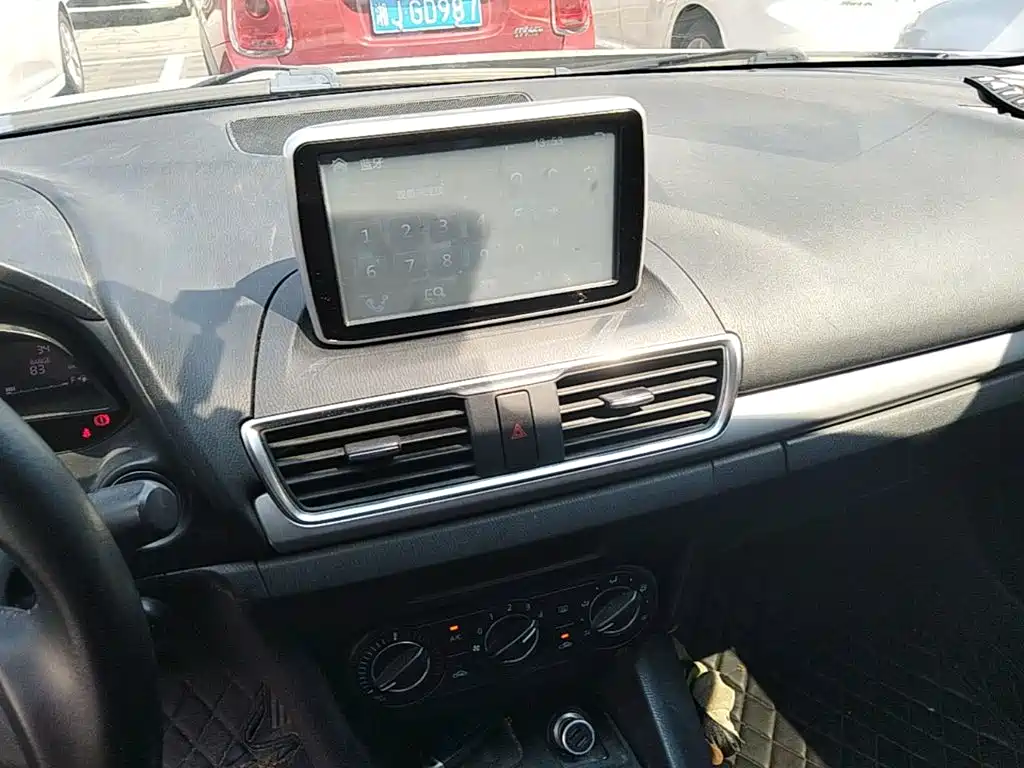 Mazda 3 Axela — миниатюра 13