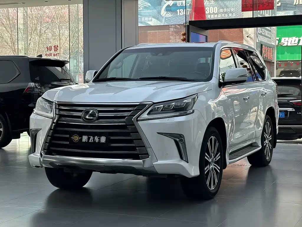 Lexus LX 2019