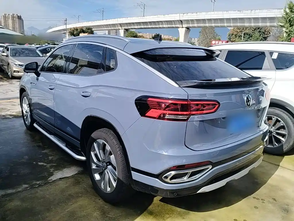 Volkswagen X — миниатюра 5