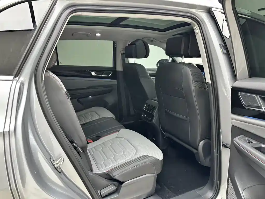 Volkswagen Teramont — миниатюра 11