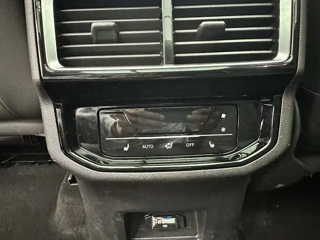 Volkswagen Teramont — миниатюра 9
