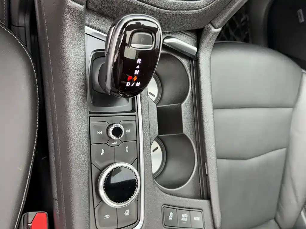 Cadillac XT6 — миниатюра 21