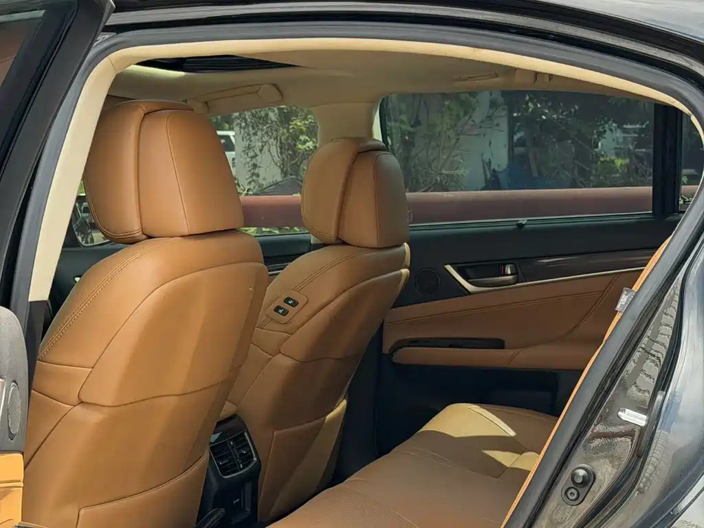 Lexus GS — миниатюра 5